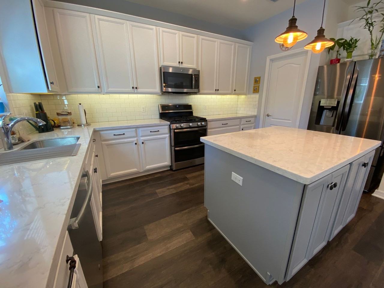 7555 Loon Ave - Photo 5 of 33