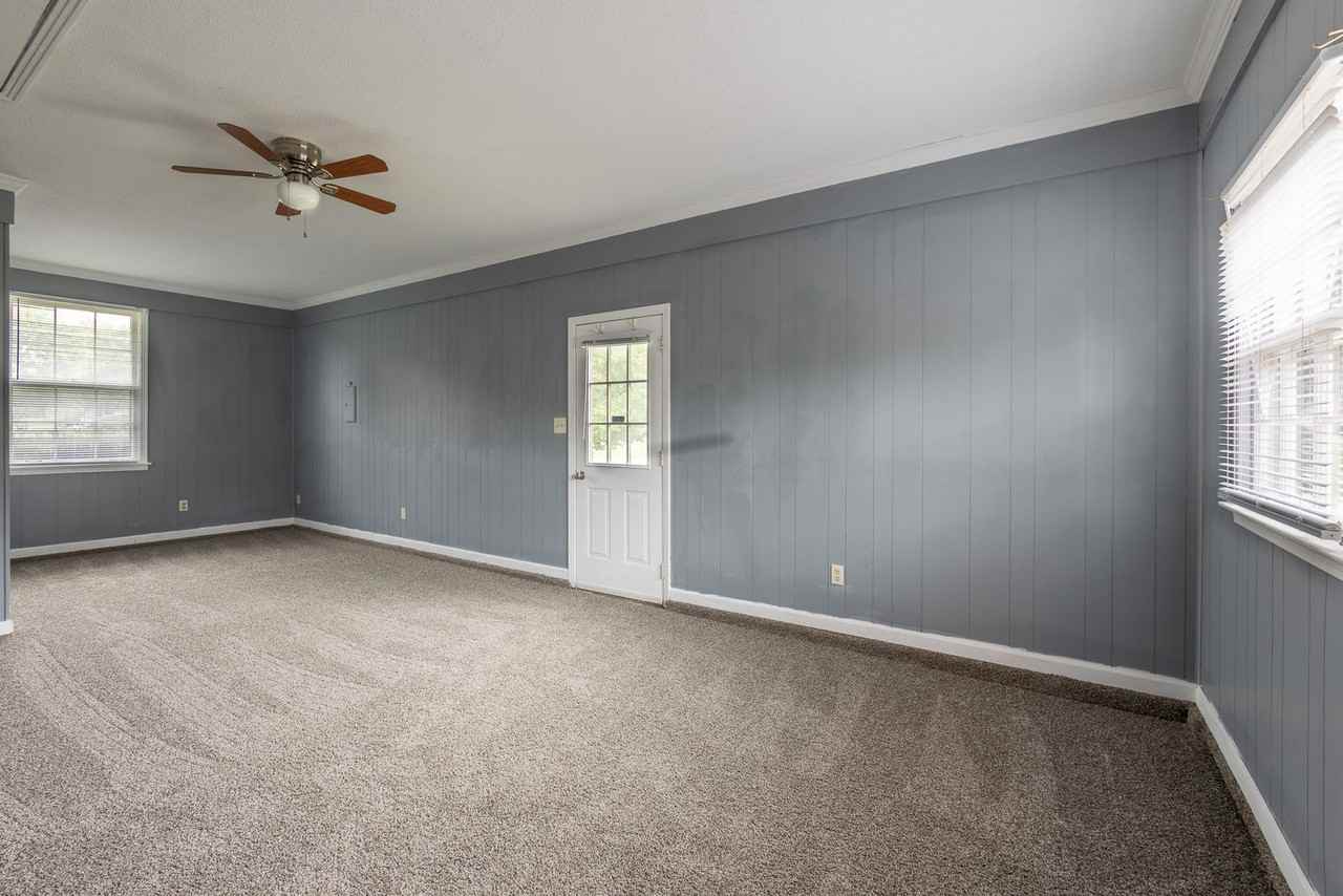 732 Overton Dr - Photo 7 of 16