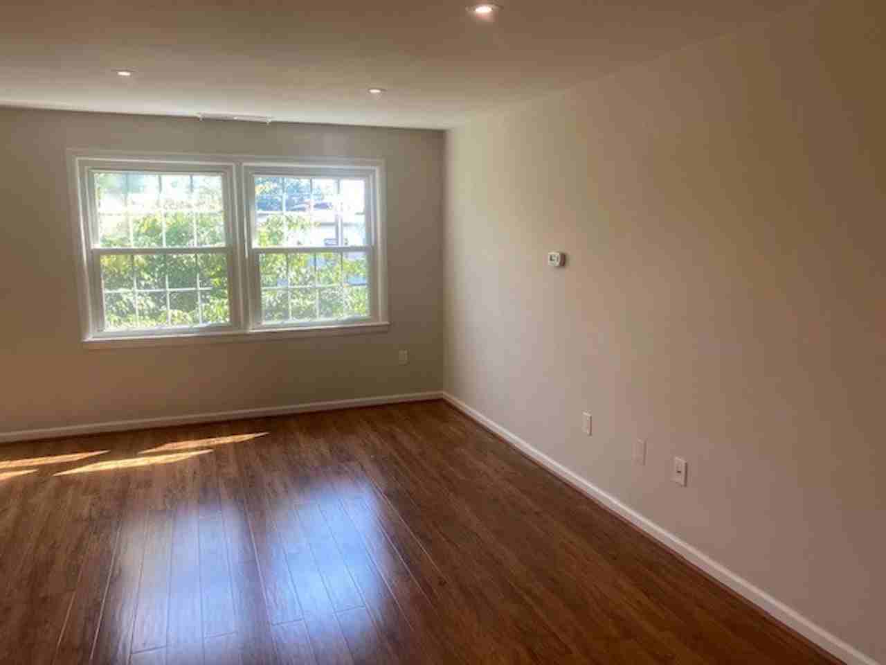 111 Center St N #201B - Photo 7 of 16