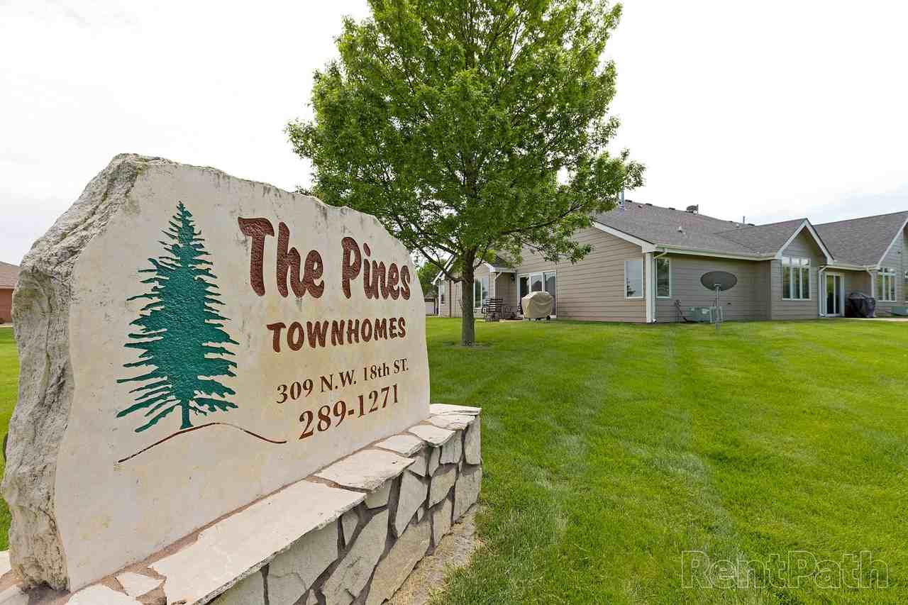 The Pines - Photo 2 of 42