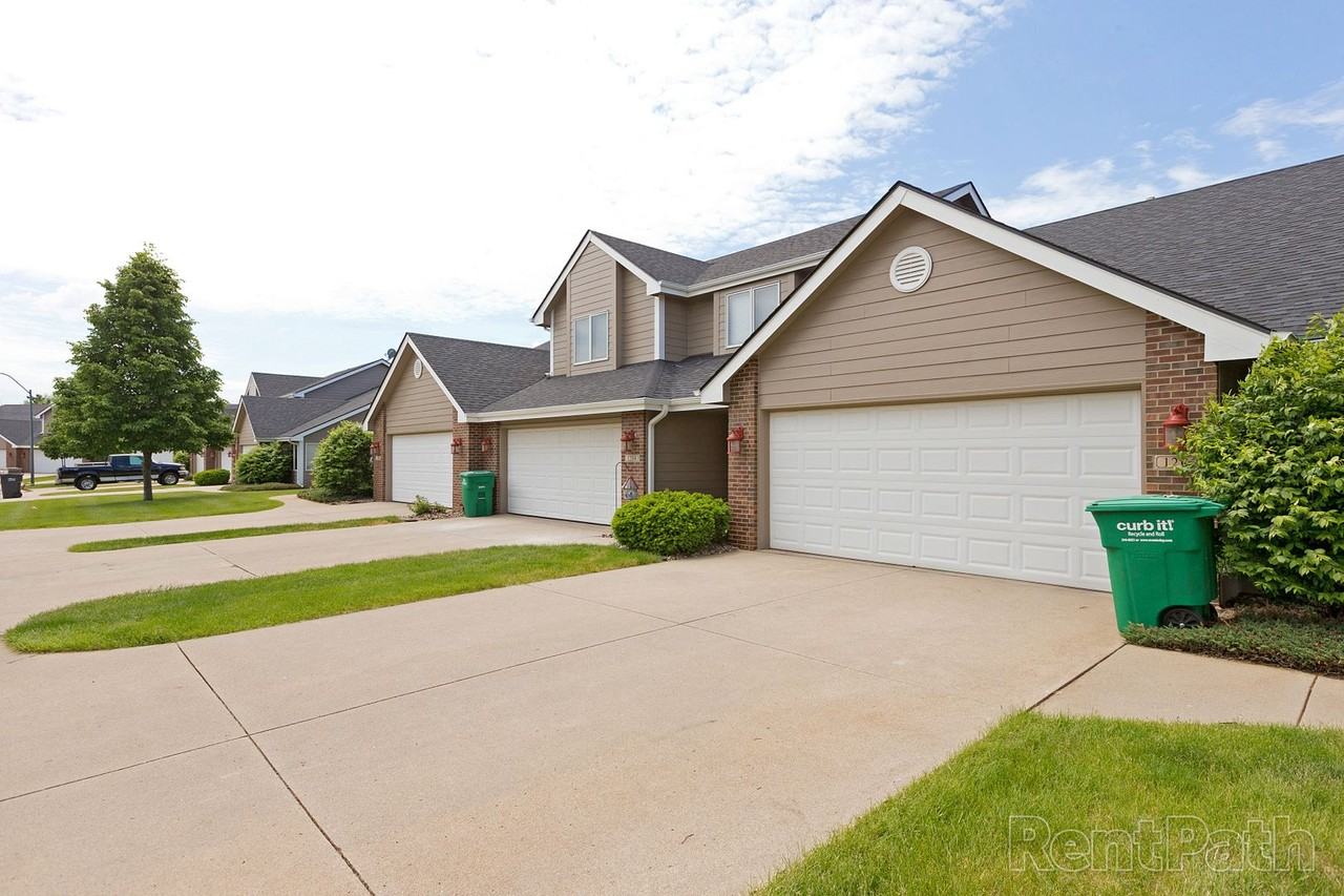 The Pines - Photo 4 of 42