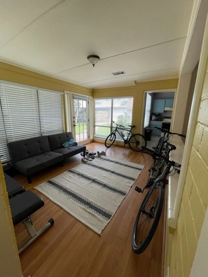 1016 Sw 6th Ave - Photo 4 of 21