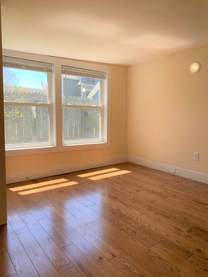 13 Peru St - Photo 5 of 9
