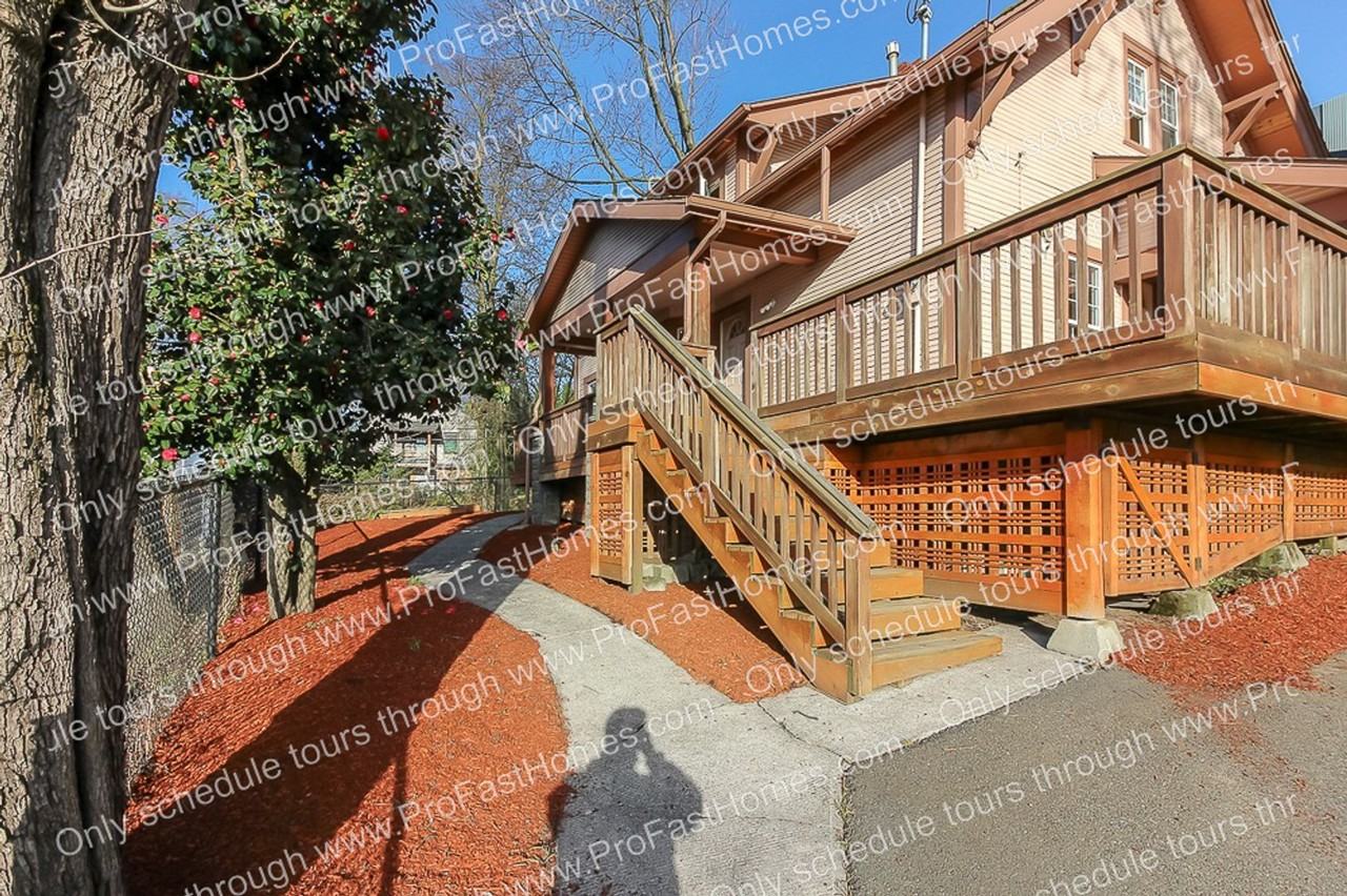 3232 N Michigan Ave - Photo 7 of 40