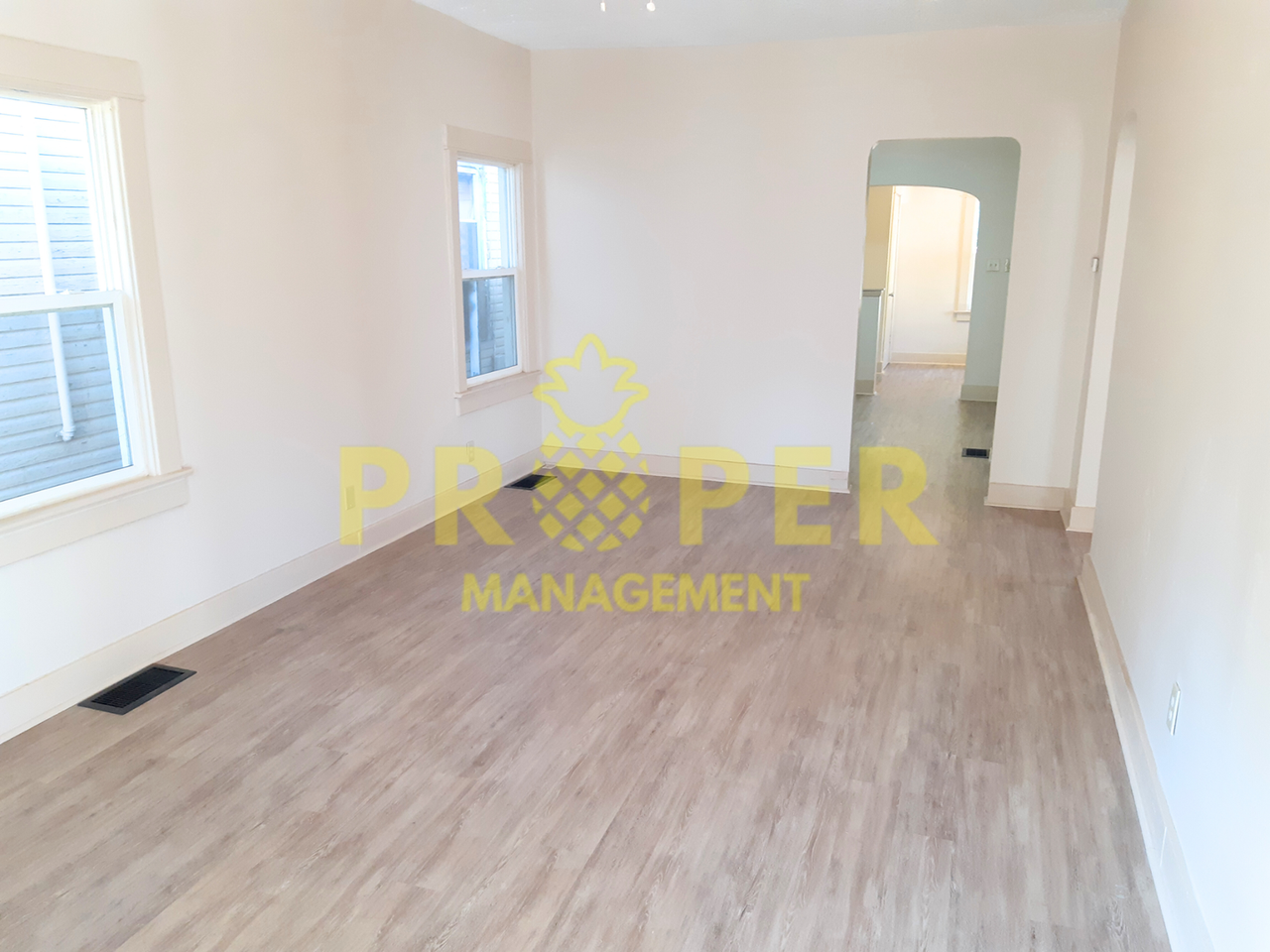 731 Taylor St - Photo 2 of 12