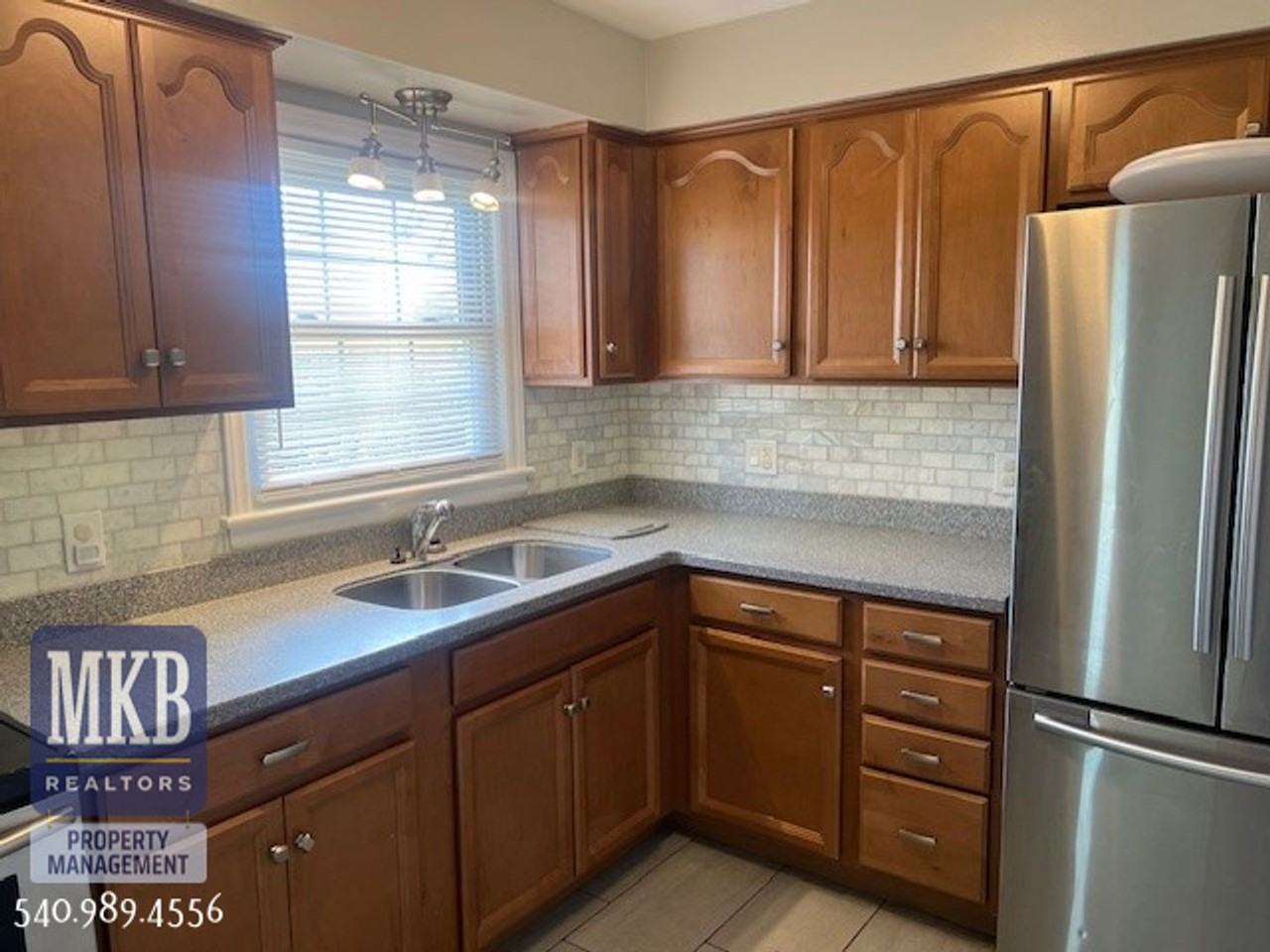 1520 Longview Avenue - Photo 7 of 22