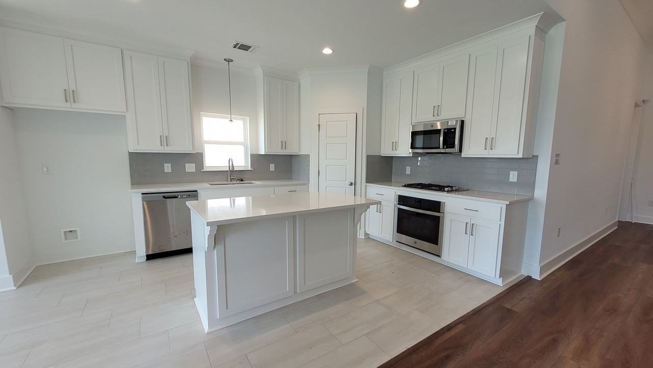 39227 Bridge Path Ln - Photo 3 of 7