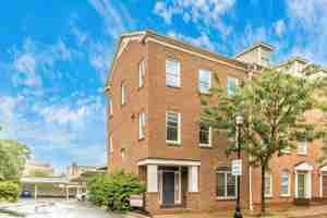 featured image of 7 W South St