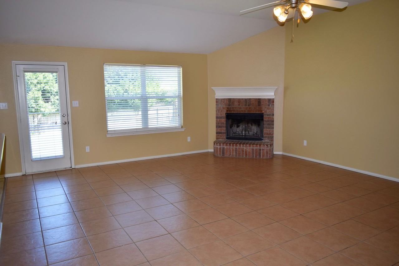 167 Ken Cir - Photo 3 of 21