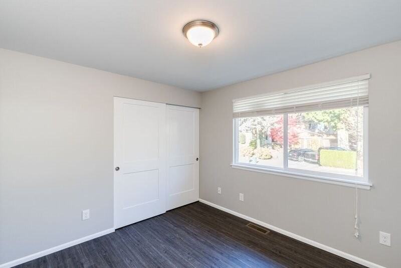 12933 Ne 128th Pl - Photo 7 of 16