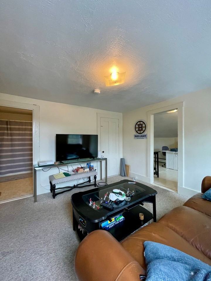 19-21 Prospect Street - Newburyport - Photo 3 of 10