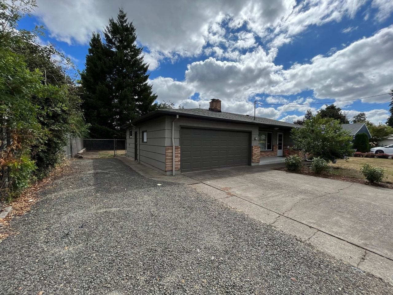 530 Se 12th Ave - Photo 2 of 35