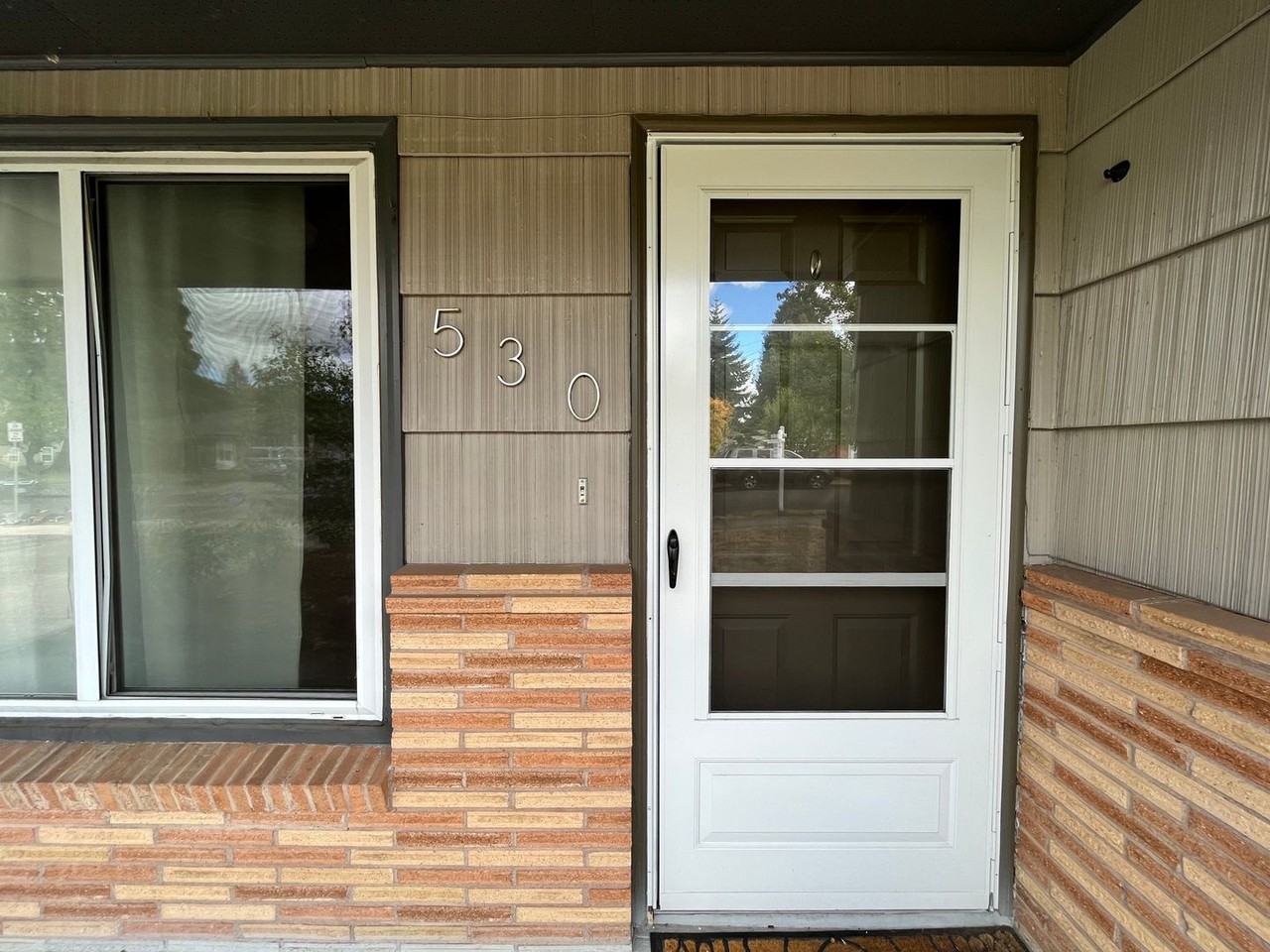 530 Se 12th Ave - Photo 3 of 35