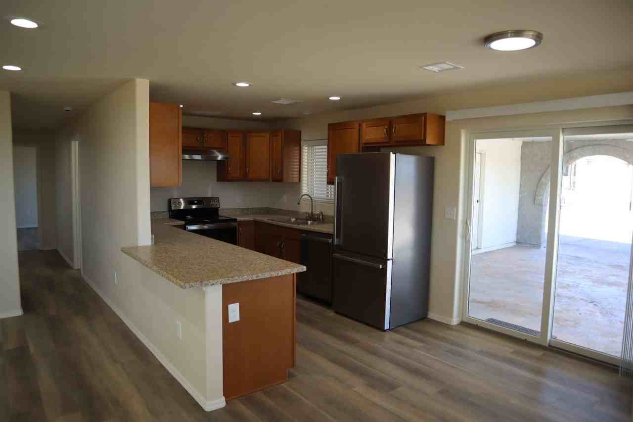 4920 S San Juan Ave - Photo 5 of 47