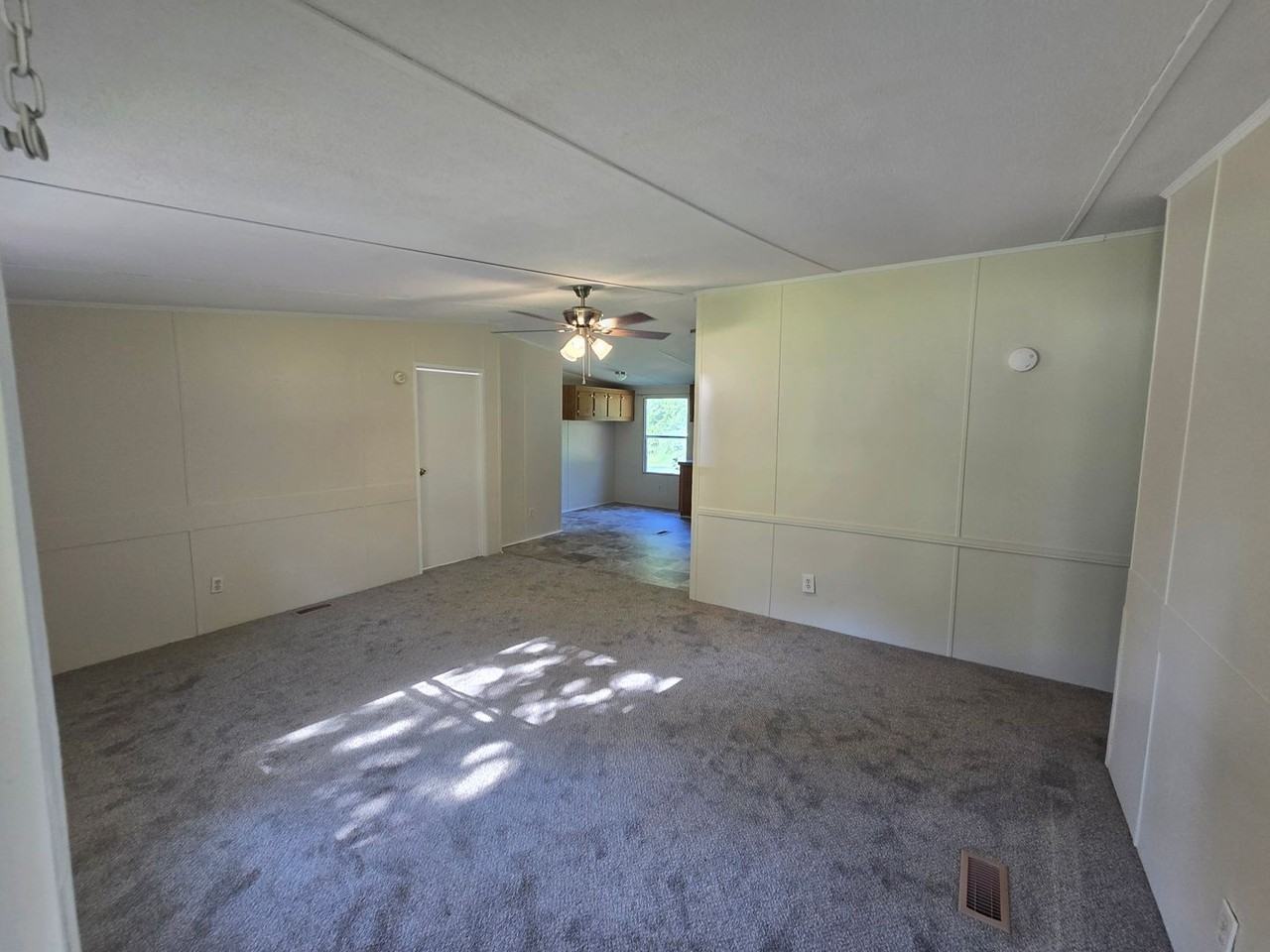 870 Kepley Rd - Photo 3 of 14