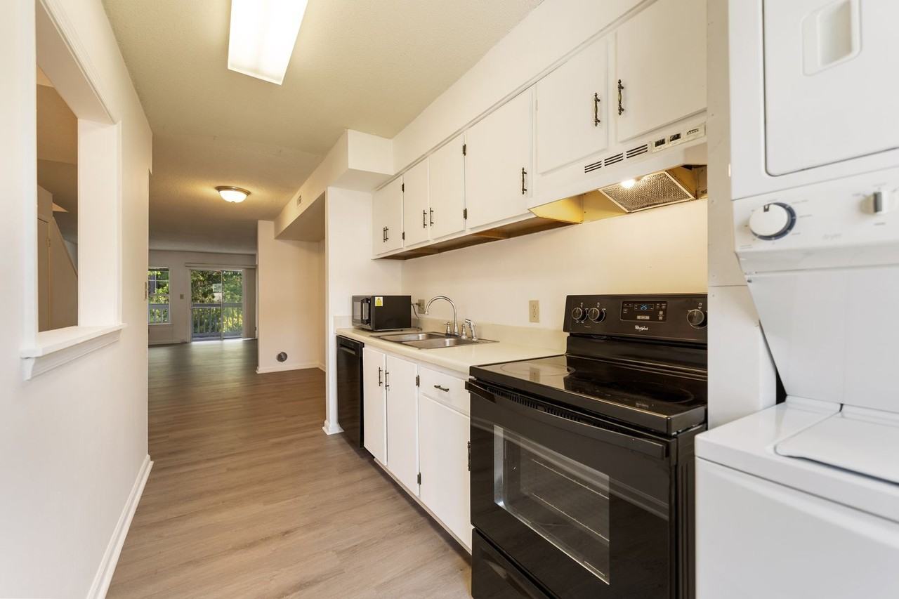 126 Schultz St - Photo 6 of 18