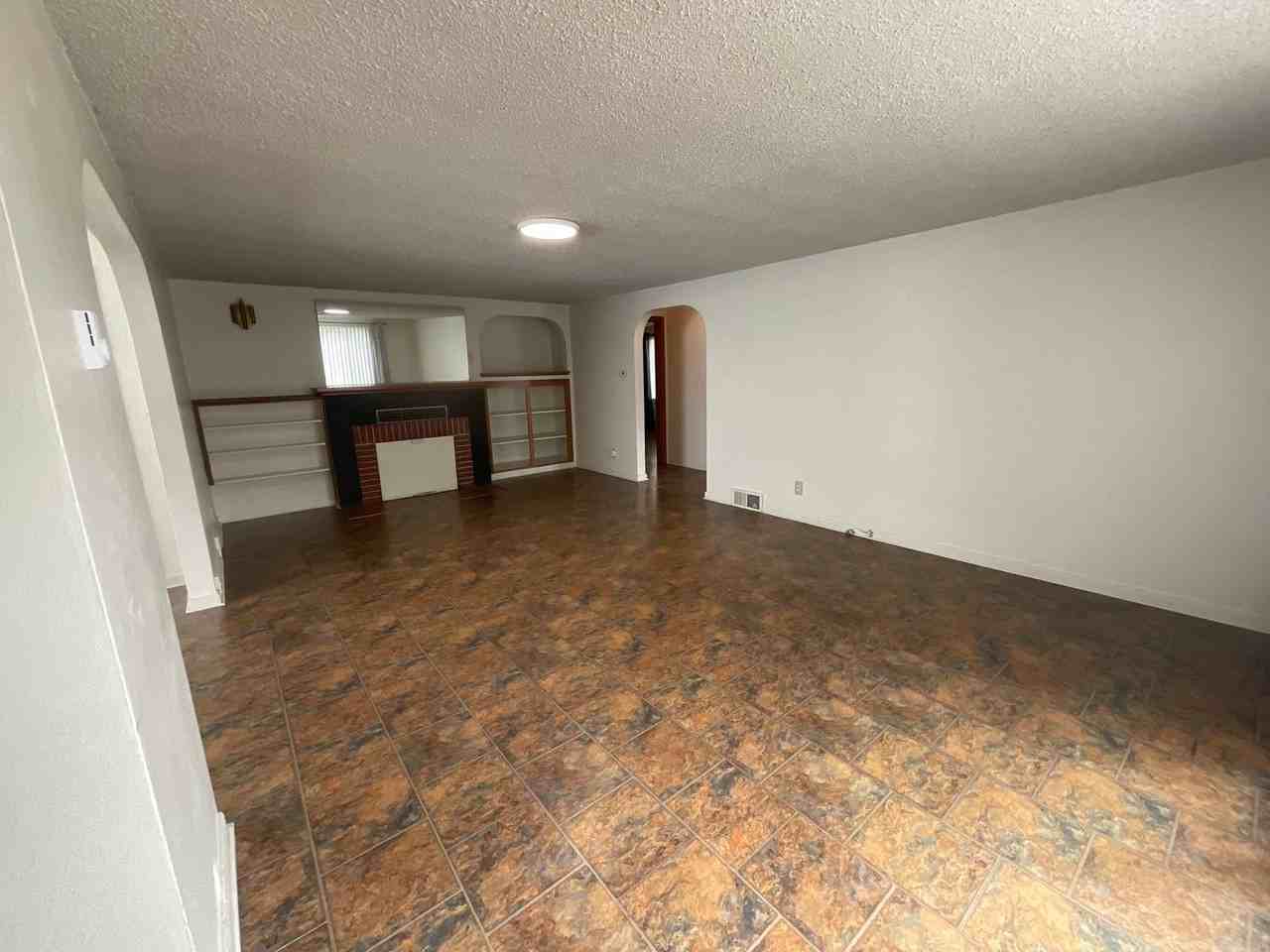 2084 Main St - Photo 2 of 19