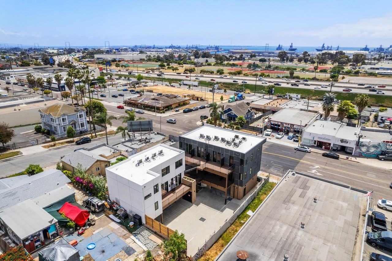 DC - 129-131 National City Blvd. - Photo 3 of 21