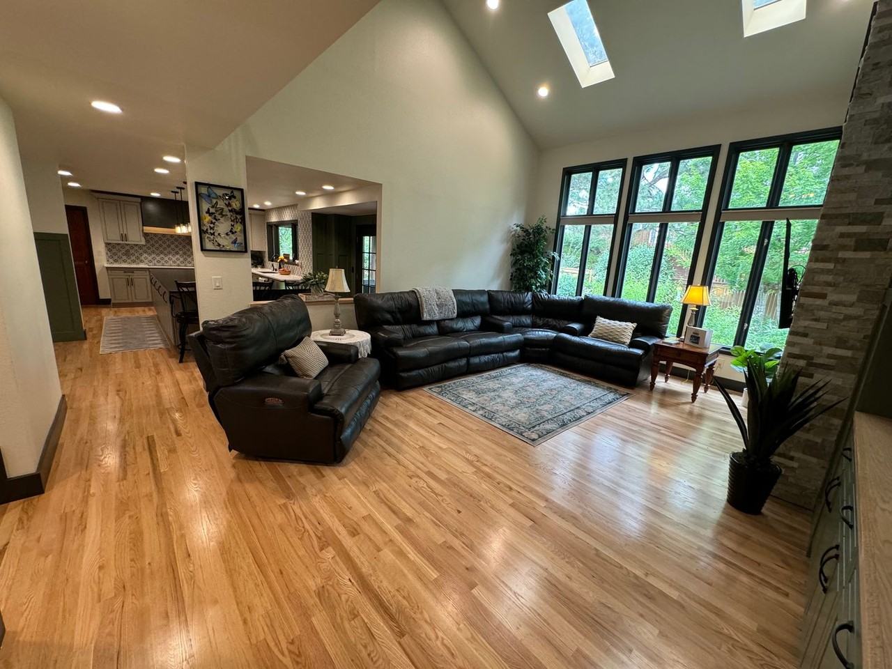 15853 E Crestridge Cir - Photo 3 of 43