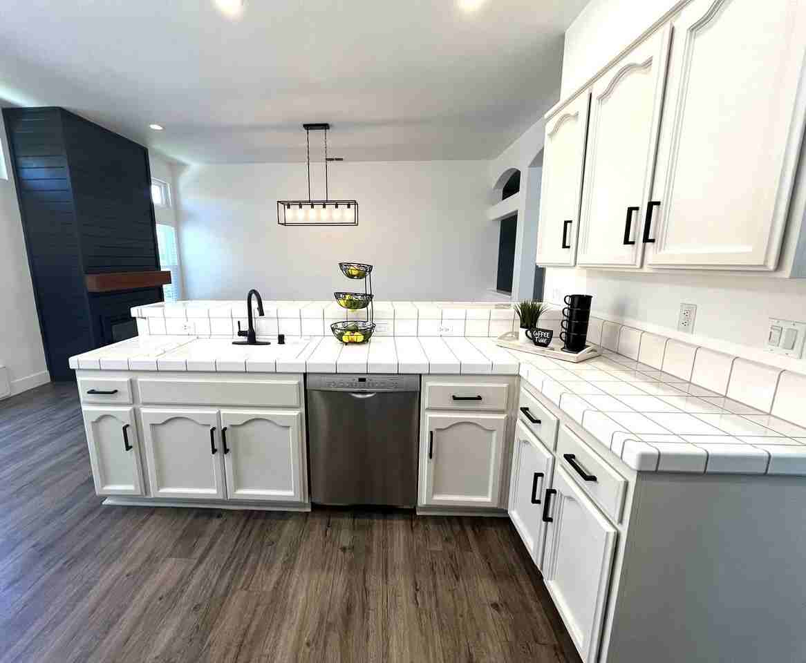 5138 Windham Way - Photo 4 of 17