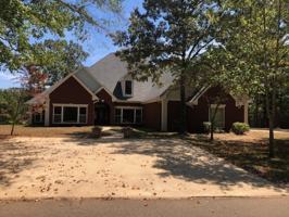 featured image of 101 Edgewater Cv