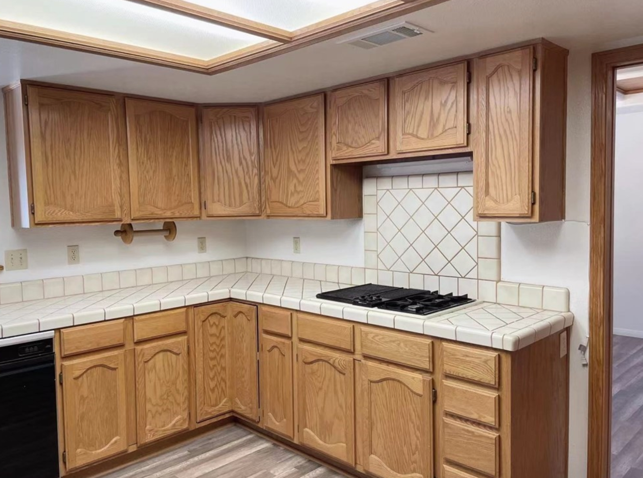 16347 Kamana Rd - Photo 7 of 8