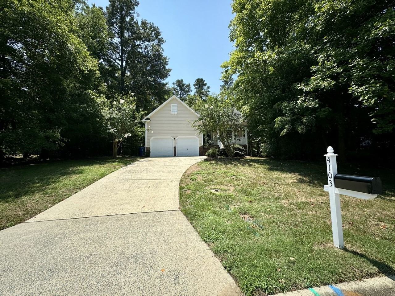 4103 Branchwood Dr - Photo 2 of 31