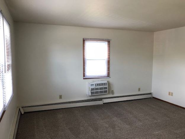 1922 Madera - Photo 2 of 5