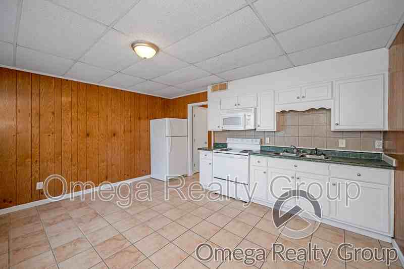1610 6th Ave S #5 - Photo 5 of 17