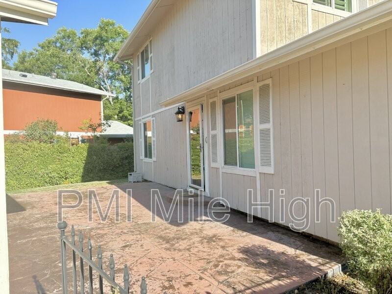 6320 W 93rd Ave - Photo 3 of 31