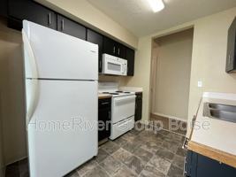 featured image of 1299 N Stephanie Ln #104