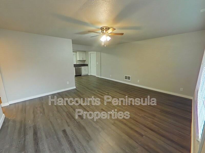 3590 Nw Anderson Hill Rd - Photo 3 of 6