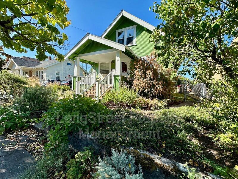 1743 Ne Junior St - Photo 2 of 24