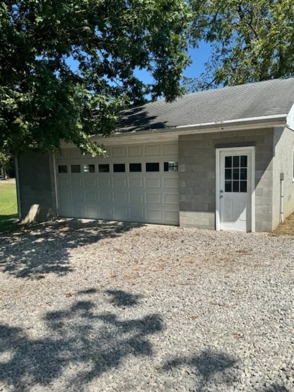 2400 Little Schmuck Rd - Photo 3 of 22