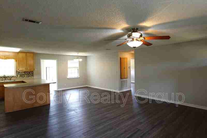 5122 Presidents Cir - Photo 4 of 14