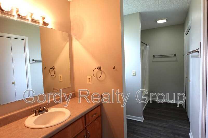 5122 Presidents Cir - Photo 7 of 14