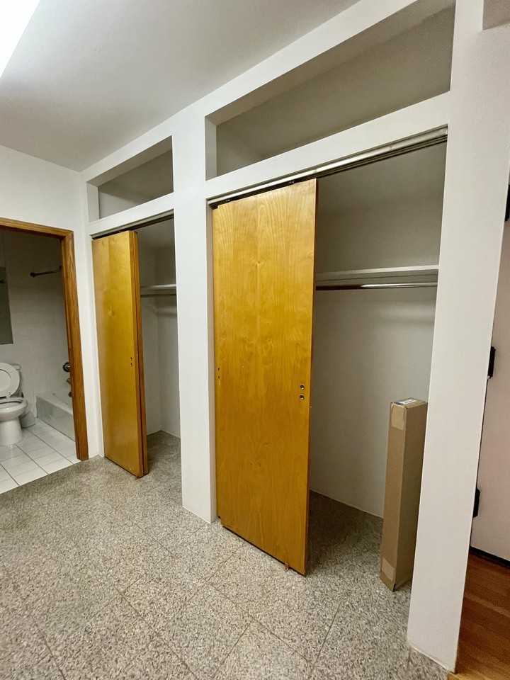 455-457 West 46th Street - Photo 4 of 17