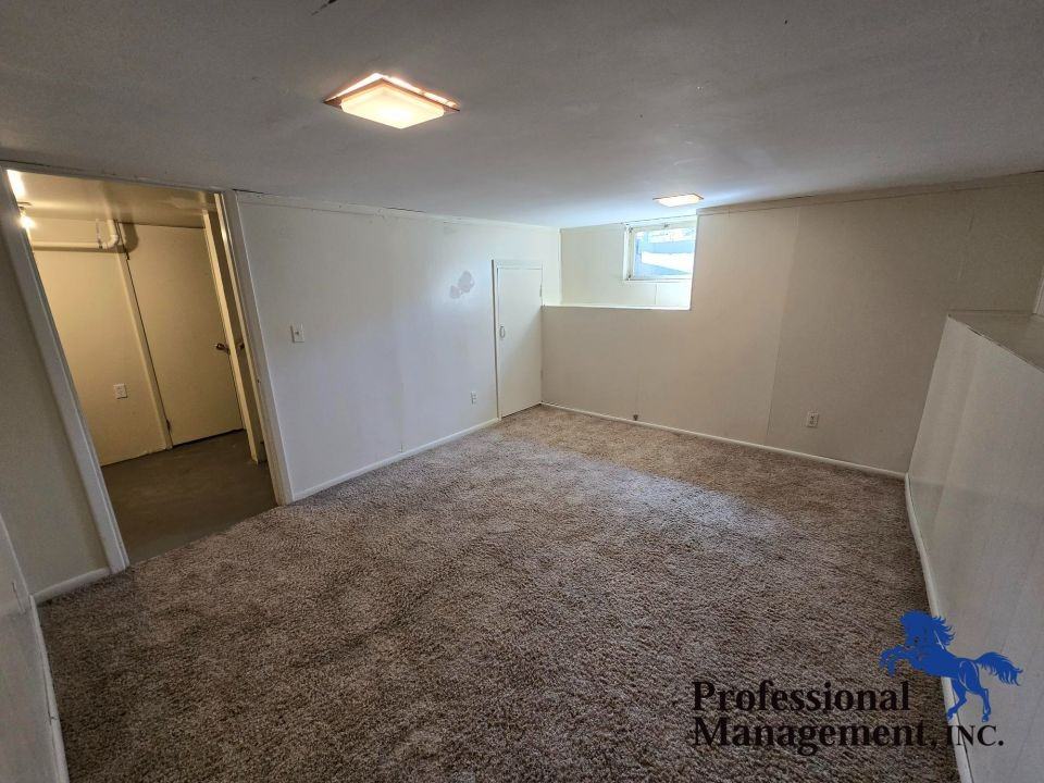 1926 Broadwater Ave - Photo 7 of 9