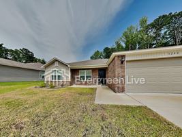 featured image of 3280 Sidell Estates Dr