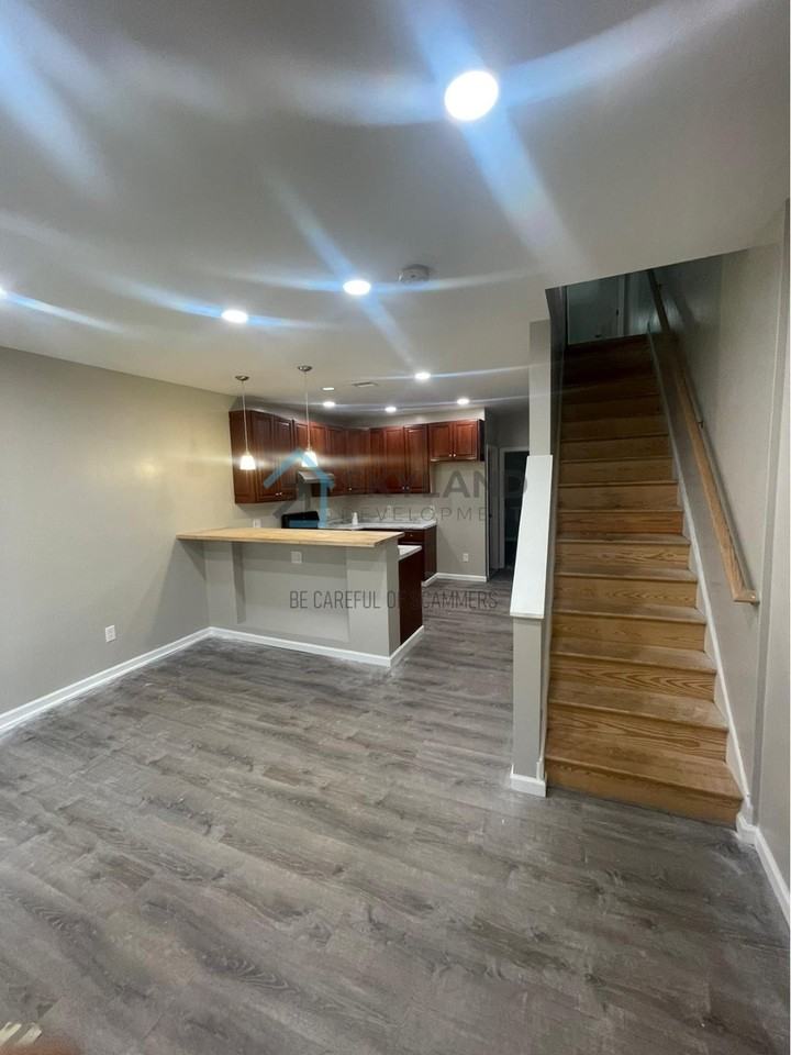 1405 W Pacific St #NA - Photo 2 of 32