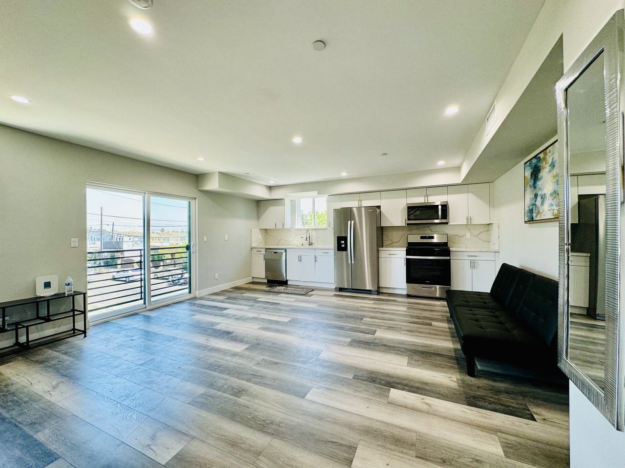 1301 N Kingsley Dr #1 - Photo 6 of 13