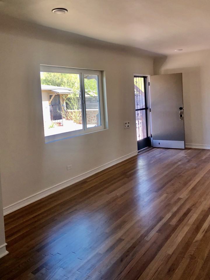 2707 N Kansas St #1 - Photo 4 of 8