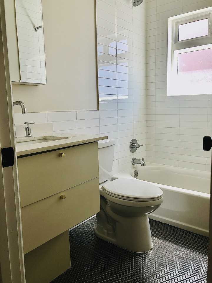 2707 N Kansas St #1 - Photo 5 of 8