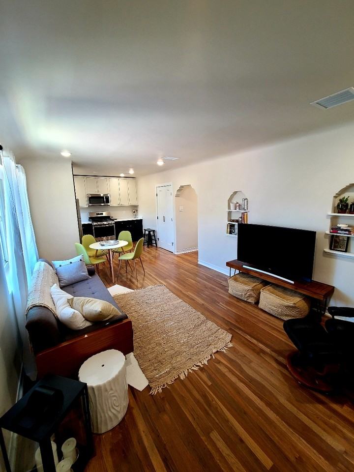 2707 N Kansas St #1 - Photo 7 of 9