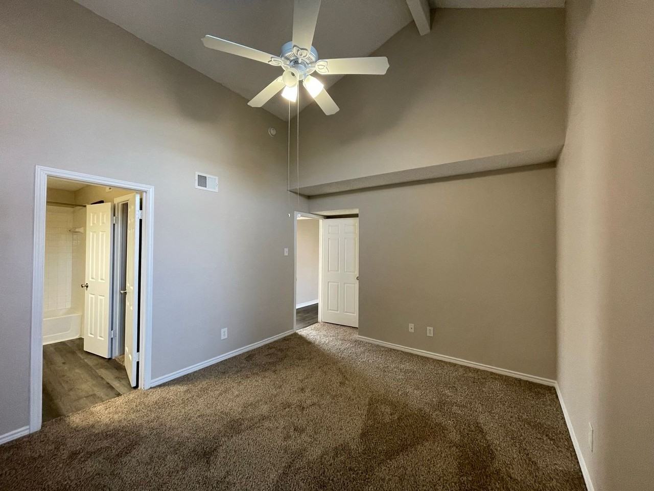 Sandstone at Bear Creek - Photo 6 of 15