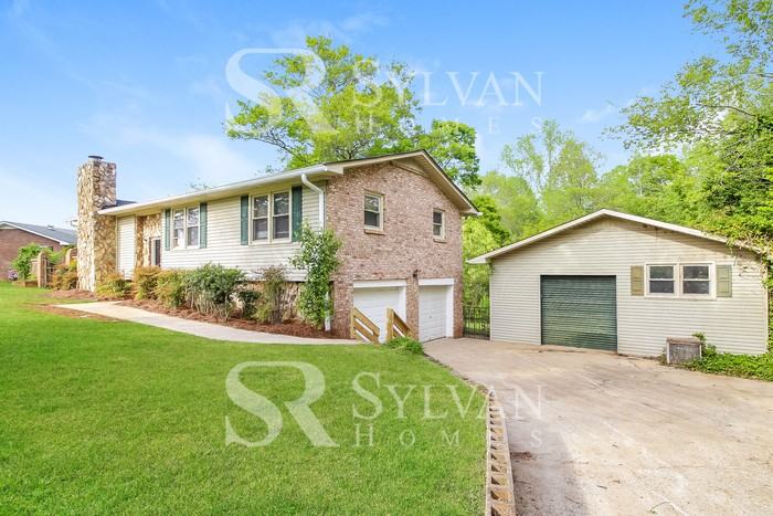 403 Forest Hills Dr - Photo 2 of 15
