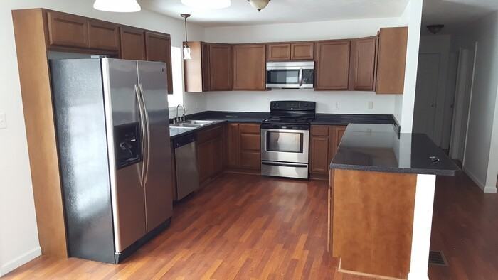 113 Union St - Photo 2 of 20