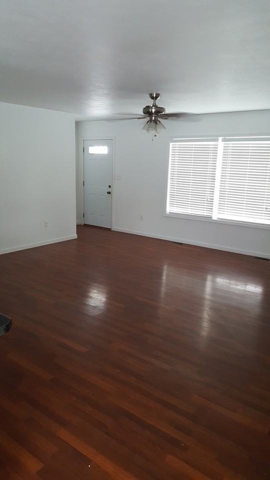 113 Union St - Photo 3 of 20