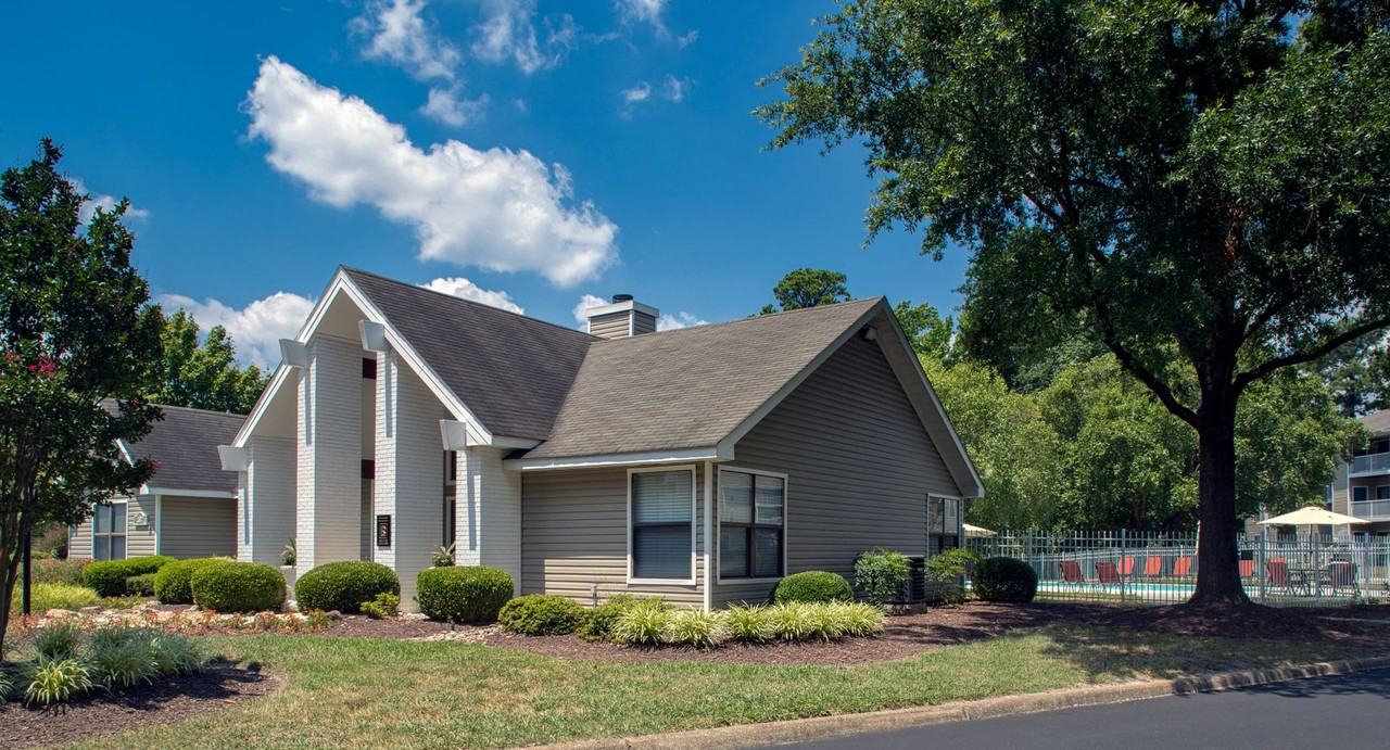 Hunter's Mill Apartments - Photo 5 of 44