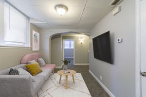 featured image of 3845 Chicago Ave